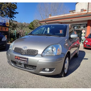 TOYOTA YARIS 1.0 benzina
