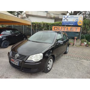 VOLKSWAGEN POLO 1.2 TRENDLINE