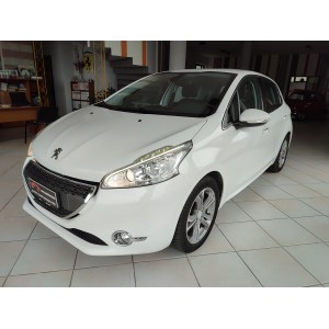 PEUGEOT 208 1.4 HDI 68cv ALLURE